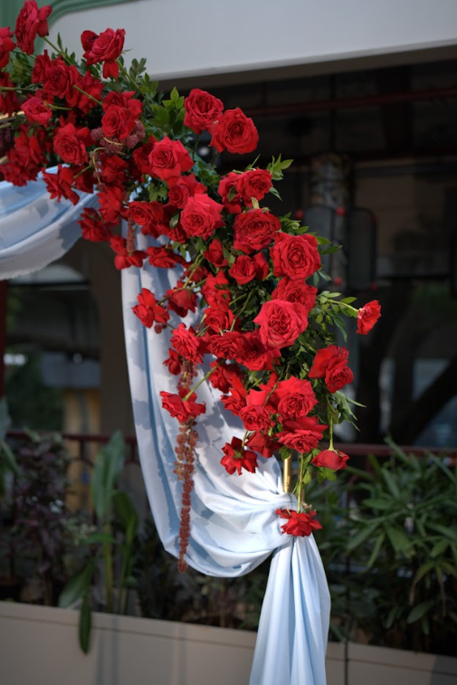 Roselle Entrance Arch